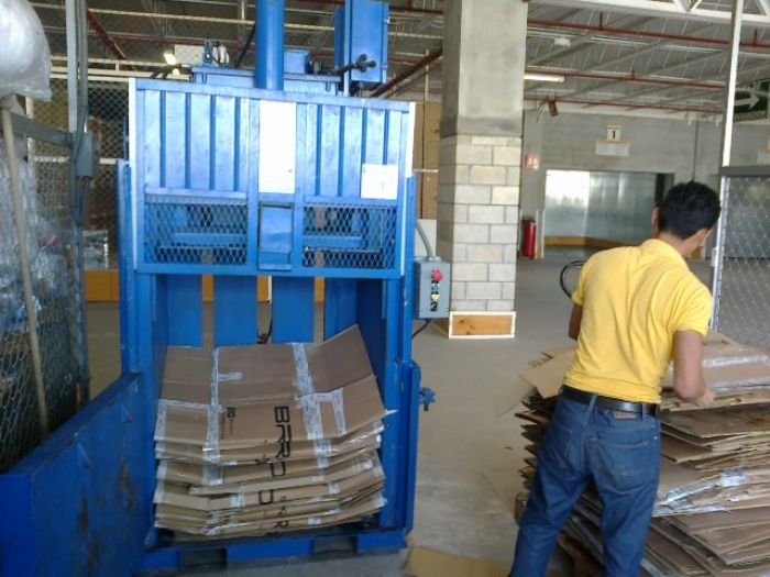 COMPACTADORA DE CARTON - TODAS