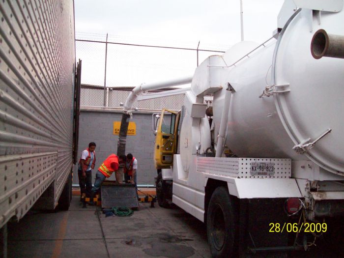 DESAZOLVES, LIMPIEZA INDUSTRIAL Y SANEAMIENTO AMBIENTAL. - VACTOR