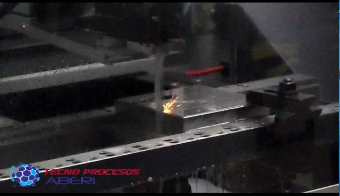 MAQUINADOS DE PRESICIÓN CNC - 