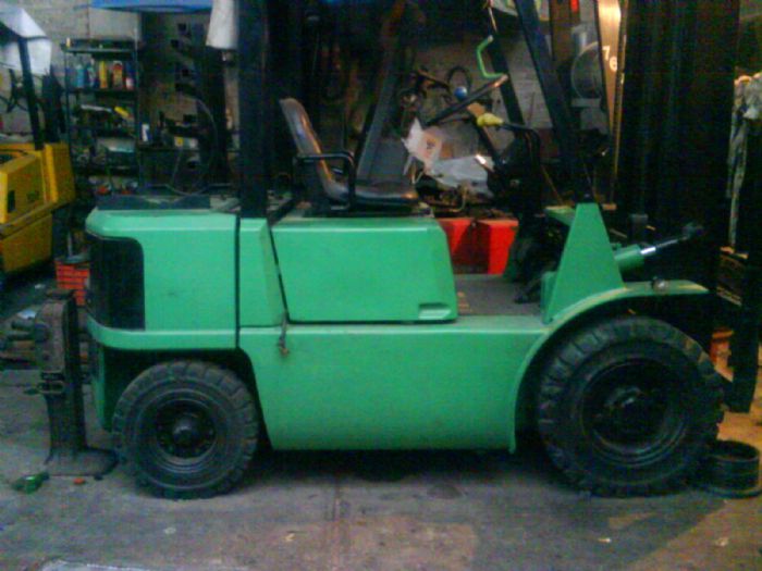 MONTACARGA - MITSUBISHI