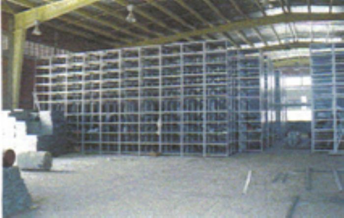 ESTANTERIA DE DOS NIVELES - GRUPO BUSTAMANTE