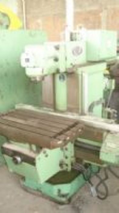 FRESADORA UNIVERSAL - HOLEM MACHINERY