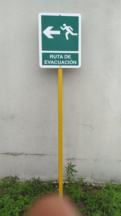 SEÑALAMIENTOS VIALES Y DE EVACUACION - MEXICAN FIBERS