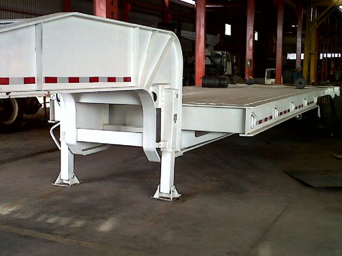 low boy petrolero de 60 ton de 3 ejes - DALTO