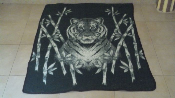 COBERTOR REGENERADO ACRILICO - 