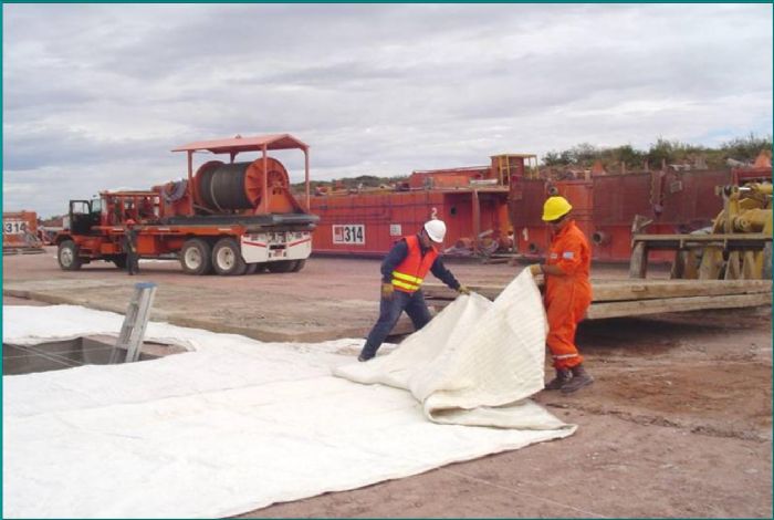 Mantas organicas olefilicas. - ADSORBOIL.