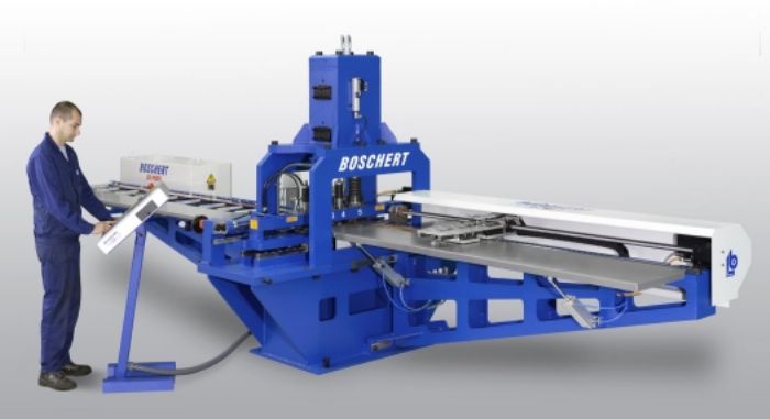 Punzonadora para barras de cobre CNC - Boschert