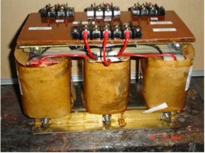 TRANSFORMADOR DE VOLTAJE DE ENTRADA DE 460 VOLTS - TRANSFORMADORES Y BOBINAS EHMI