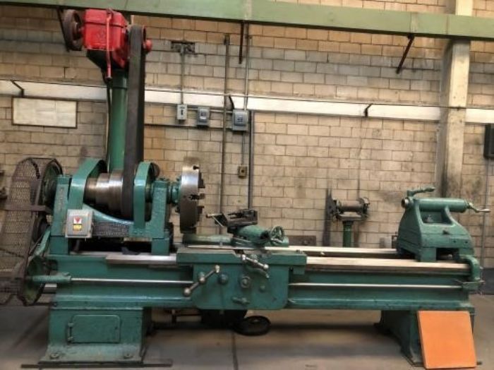 TORNO PARALELO UNIVERSAL - THE LODGE & DAVIS MACHINE TOOL CO. 