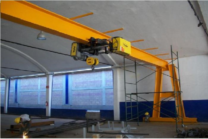 POLIPASTOS ELECTRICOS Y MECANICOS - 