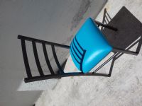 SILLAS DE METAL FABRICADAS Y PINTADAS CON ACABADOS ELECTROSTATICO.